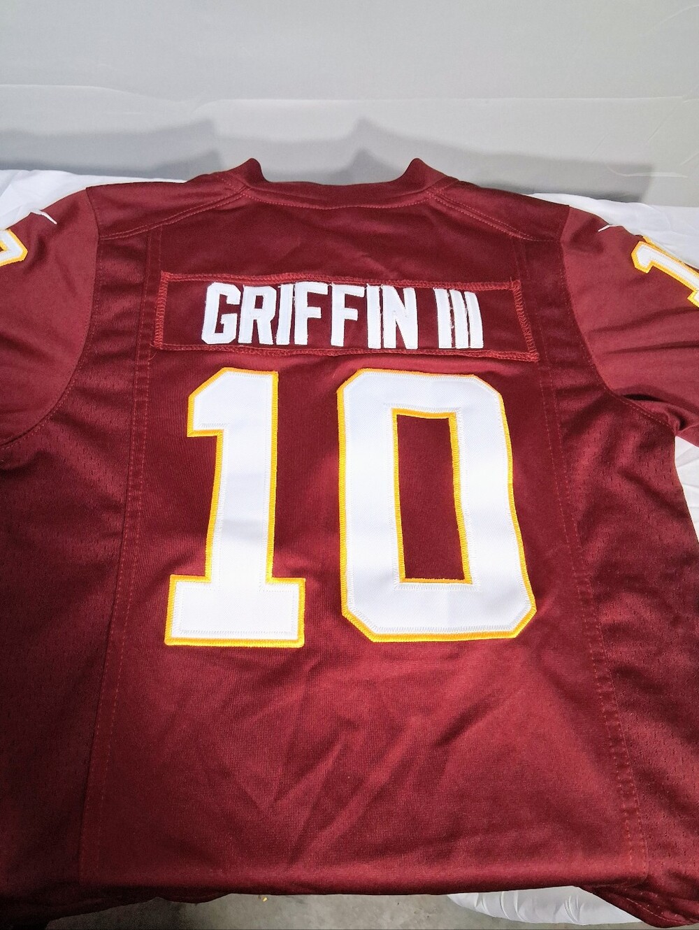 Boys Size 8 Robert Griffin III Washington Commanders Authentic Y2K NFL Jersey - Picture 7 of 9